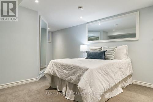 149 Fruitland Avenue, Burlington, ON - Indoor Photo Showing Bedroom