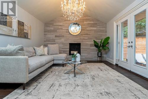 149 Fruitland Avenue, Burlington, ON - Indoor Photo Showing Living Room With Fireplace