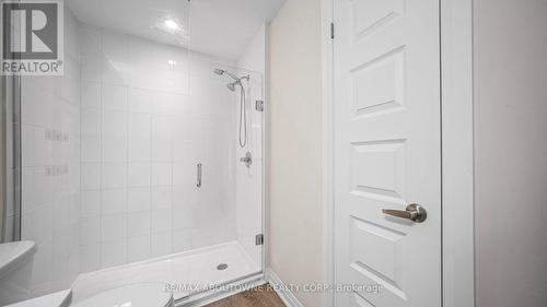 304 - 610 Farmstead Drive, Milton, ON - Indoor Photo Showing Bathroom