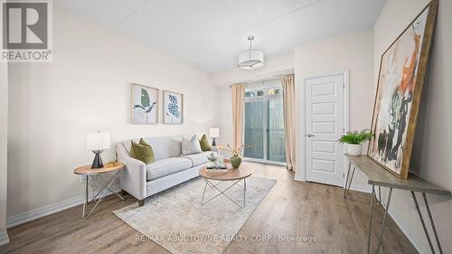 304 - 610 Farmstead Drive, Milton, ON - Indoor Photo Showing Living Room