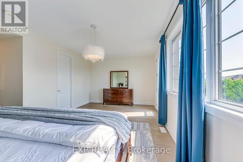 18 - 3129 Riverpath Common, Oakville, ON - Indoor Photo Showing Bedroom
