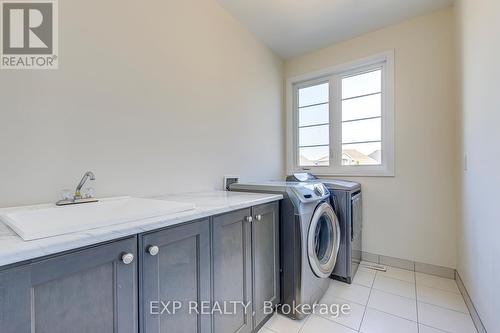 18 - 3129 Riverpath Common, Oakville, ON - Indoor Photo Showing Laundry Room