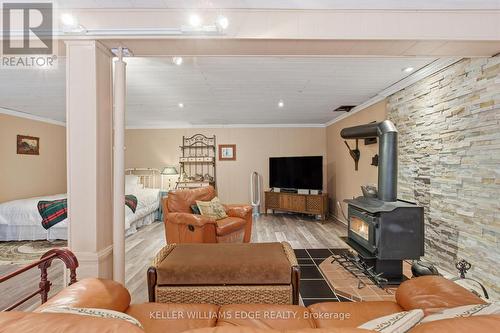 5600 Cedar Springs Road, Burlington, ON - Indoor