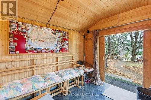 5600 Cedar Springs Road, Burlington, ON - Indoor