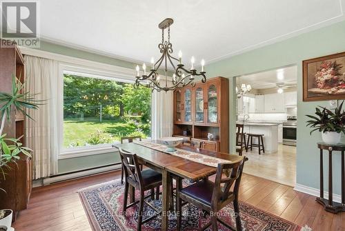 5600 Cedar Springs Road, Burlington, ON - Indoor Photo Showing Dining Room