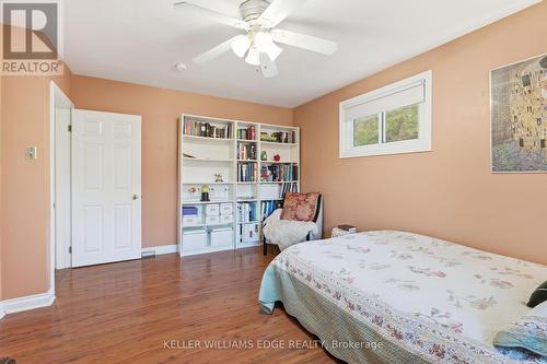 5600 Cedar Springs Road, Burlington, ON - Indoor Photo Showing Bedroom