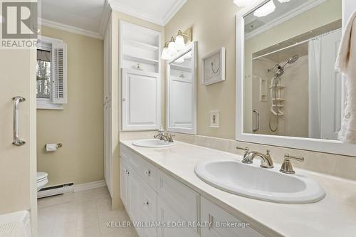 5600 Cedar Springs Road, Burlington, ON - Indoor Photo Showing Bathroom