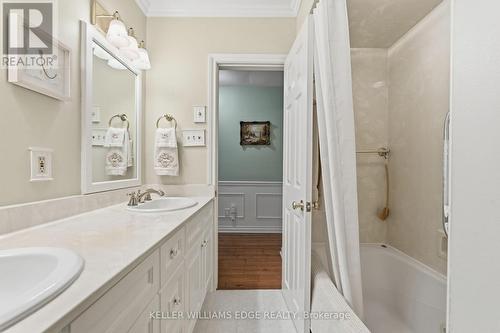 5600 Cedar Springs Road, Burlington, ON - Indoor Photo Showing Bathroom