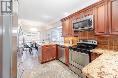 6236 Camgreen Circle, Mississauga - 6236 Camgreen Circle, Mississauga, ON - Indoor Photo Showing Kitchen