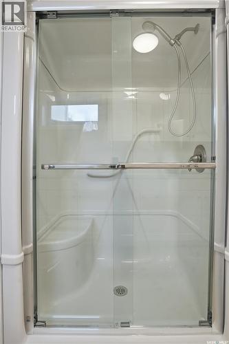 1214 14Th Avenue, Regina, SK - Indoor Photo Showing Bathroom