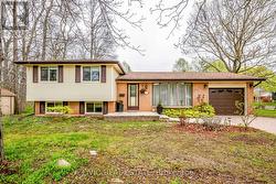 122 FOREST HILL ROAD  Grimsby, ON L3M 1A3