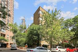 609 - 26 ST. JOSEPH STREET  Toronto, ON M4Y 1J9