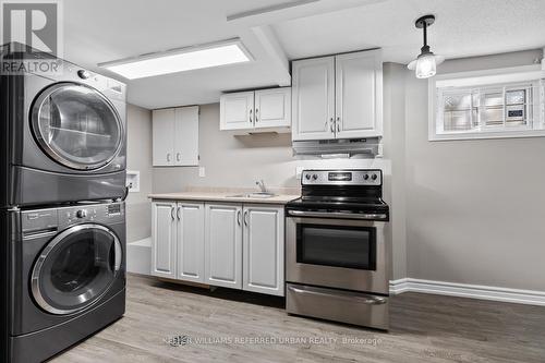 78 Sunshine Drive, Richmond Hill, ON - Indoor Photo Showing Laundry Room