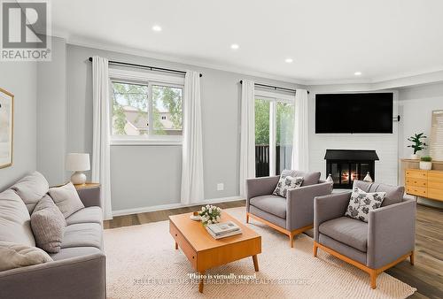 78 Sunshine Drive, Richmond Hill, ON - Indoor Photo Showing Living Room With Fireplace