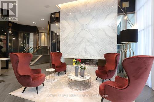 Ph02 - 405 Dundas Street W, Oakville, ON - Indoor Photo Showing Other Room