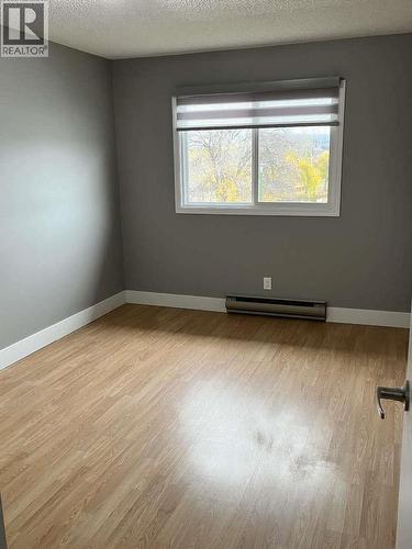110 Skaha Place Unit# 304, Penticton, BC - Indoor Photo Showing Other Room