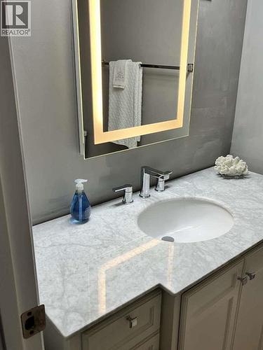 110 Skaha Place Unit# 304, Penticton, BC - Indoor Photo Showing Bathroom