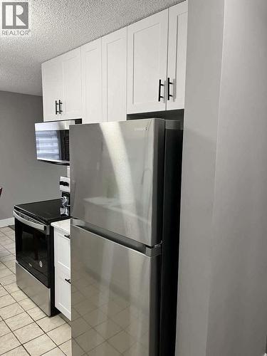 110 Skaha Place Unit# 304, Penticton, BC - Indoor Photo Showing Kitchen