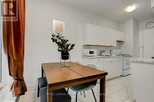 107 - 2019 Bank Street S, Ottawa, ON - Indoor