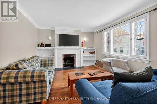 21 Perkins Street, Ottawa, ON - Indoor Photo Showing Living Room With Fireplace