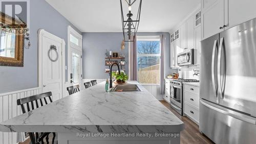 175 St David Street, Goderich (Goderich (Town)), ON - Indoor Photo Showing Kitchen With Stainless Steel Kitchen With Upgraded Kitchen
