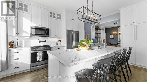 175 St David Street, Goderich (Goderich (Town)), ON - Indoor Photo Showing Kitchen With Stainless Steel Kitchen With Upgraded Kitchen