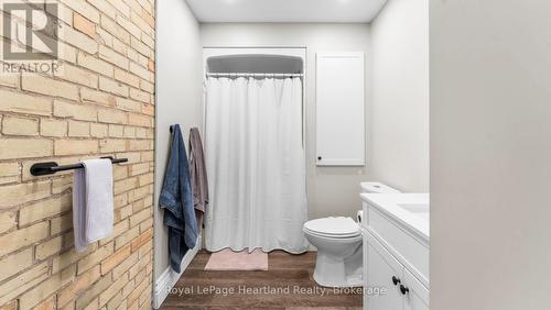 175 St David Street, Goderich (Goderich (Town)), ON - Indoor Photo Showing Bathroom