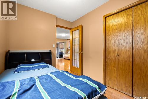 1506 Truesdale Drive E, Regina, SK - Indoor Photo Showing Bedroom