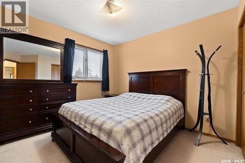 1506 Truesdale Drive E, Regina, SK - Indoor Photo Showing Bedroom