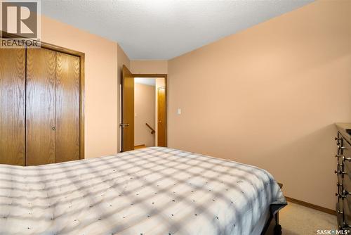1506 Truesdale Drive E, Regina, SK - Indoor Photo Showing Bedroom