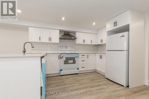 781 Oliva Street, Pickering, ON - Indoor Photo Showing Kitchen