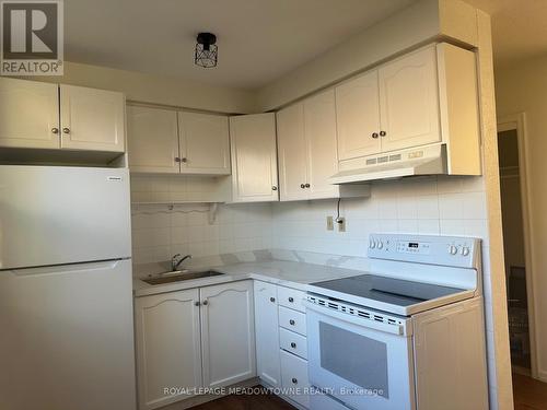 Unit 3 - 14 Vanevery Street, Toronto, ON - Indoor Photo Showing Kitchen