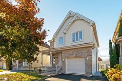415 Rue Cayer  Laval (Sainte-Rose), QC H7L 6E2