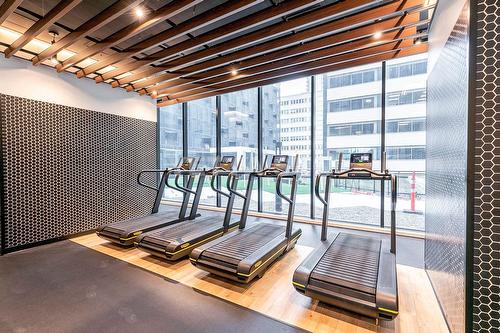 Salle d'exercice - 3410-1210 Rue Jeanne-Mance, Montréal (Ville-Marie), QC - Indoor Photo Showing Other Room