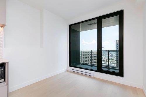 Salon - 3410-1210 Rue Jeanne-Mance, Montréal (Ville-Marie), QC - Indoor Photo Showing Other Room