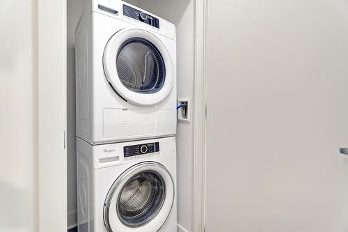 Laundry room - A504-5200 Av. Gatineau, Montréal (Côte-Des-Neiges/Notre-Dame-De-Grâce), QC - Indoor Photo Showing Laundry Room