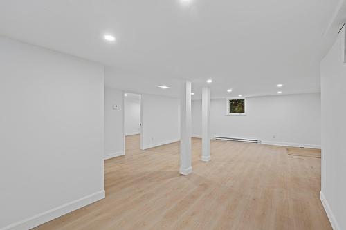 Salle familiale - 95 Rue Marc-André, Saint-Jérôme, QC - Indoor