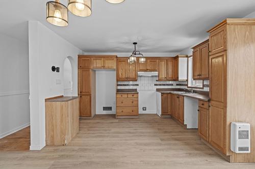 Cuisine - 95 Rue Marc-André, Saint-Jérôme, QC - Indoor Photo Showing Kitchen