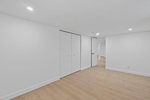 Bureau - 95 Rue Marc-André, Saint-Jérôme, QC - Indoor Photo Showing Other Room