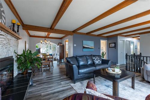 206 7Th Avenue, Kimberley, BC - Indoor Photo Showing Living Room With Fireplace