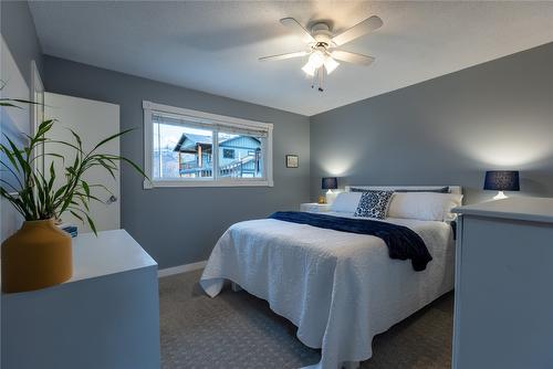 206 7Th Avenue, Kimberley, BC - Indoor Photo Showing Bedroom