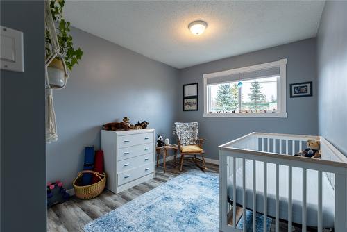 206 7Th Avenue, Kimberley, BC - Indoor Photo Showing Bedroom