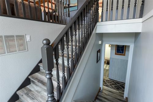 206 7Th Avenue, Kimberley, BC - Indoor Photo Showing Other Room