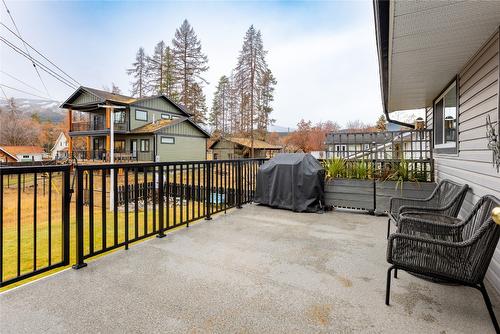 206 7Th Avenue, Kimberley, BC - Outdoor With Exterior