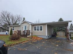 242 Foulem  Beresford, NB E8K 1N3