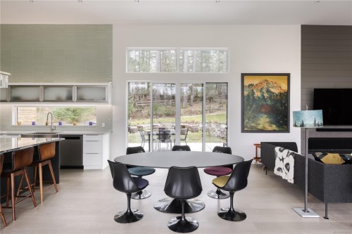 5100 Jagtar'S Way, Saanich, BC 