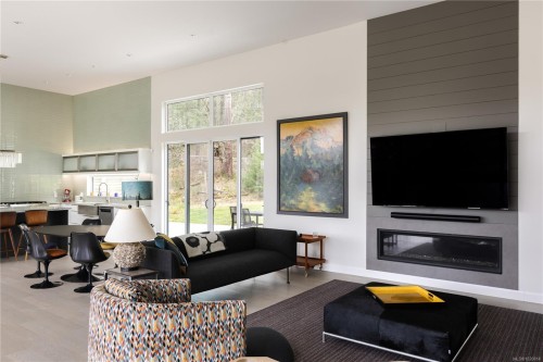 5100 Jagtar'S Way, Saanich, BC 