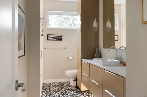 5100 Jagtar'S Way, Saanich, BC 