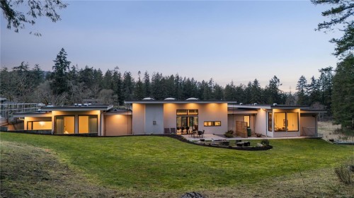 5100 Jagtar'S Way, Saanich, BC 