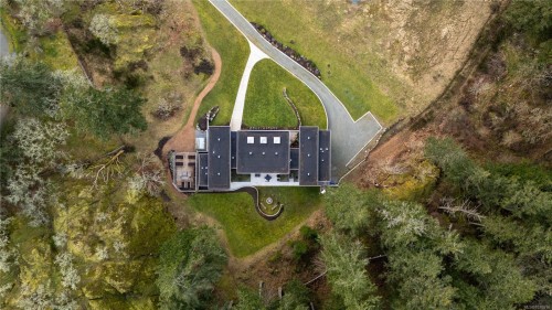 5100 Jagtar'S Way, Saanich, BC 